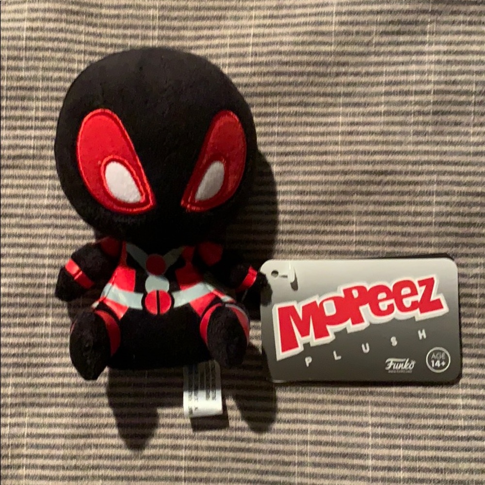 Pop! Funko Deadpool plush